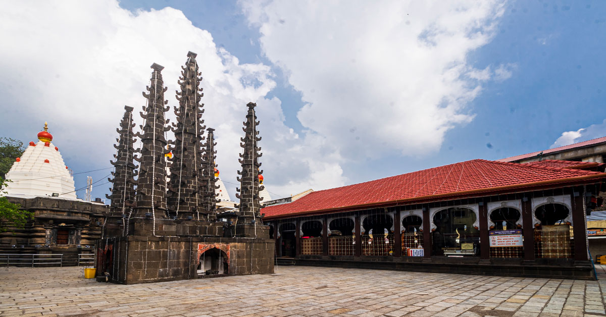 COMPLEX OF MAHALAXMI TEMPLE, KOLHAPUR