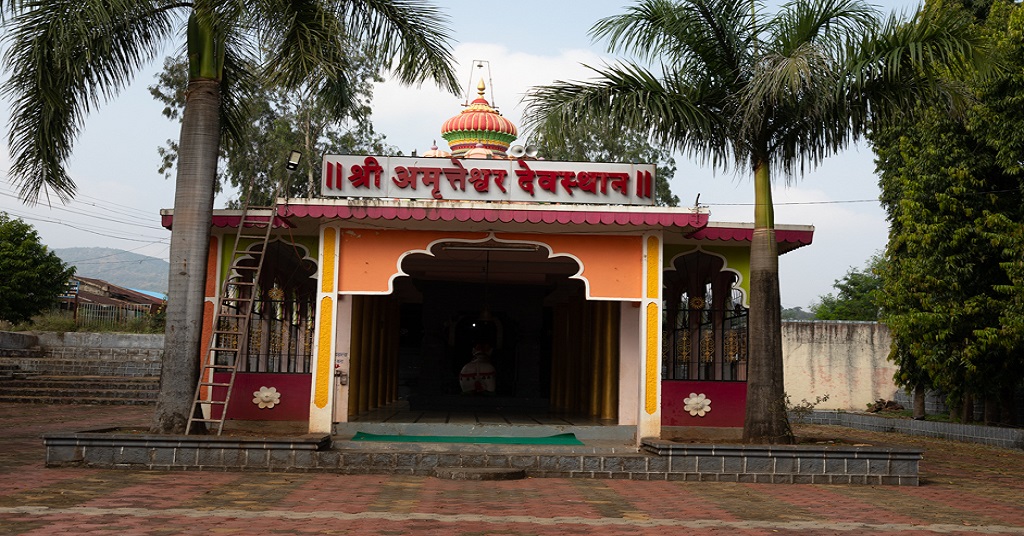 Front View of Amruteshwar mandir located at Mohari Budruk bhor taluka