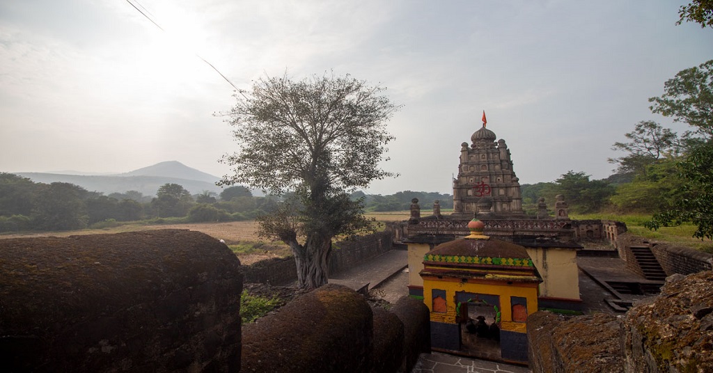 The 18th century’s Shivkalin Rajeshwar temple built in typical Maratha architectural style.