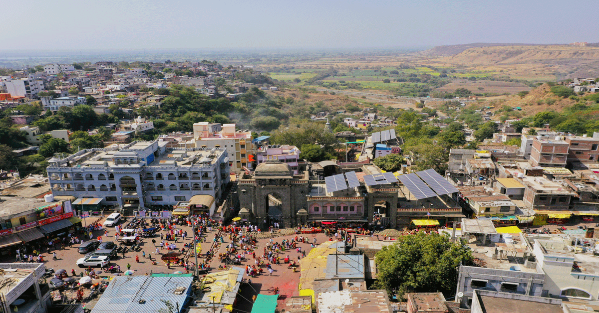 1,000-year-old Thanjavur Brihadeeshwara Temple- view at sunset.