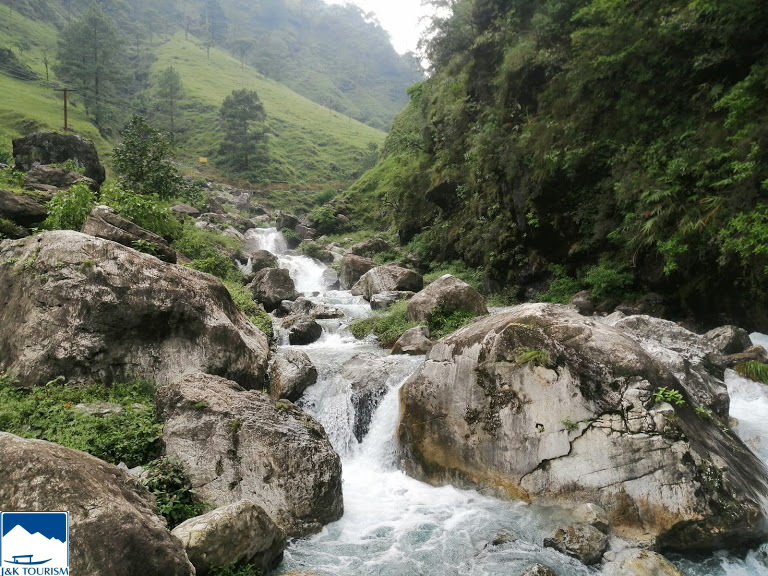 Discovering Devi Pindi: An Offbeat Spiritual Retreat in Kashmir