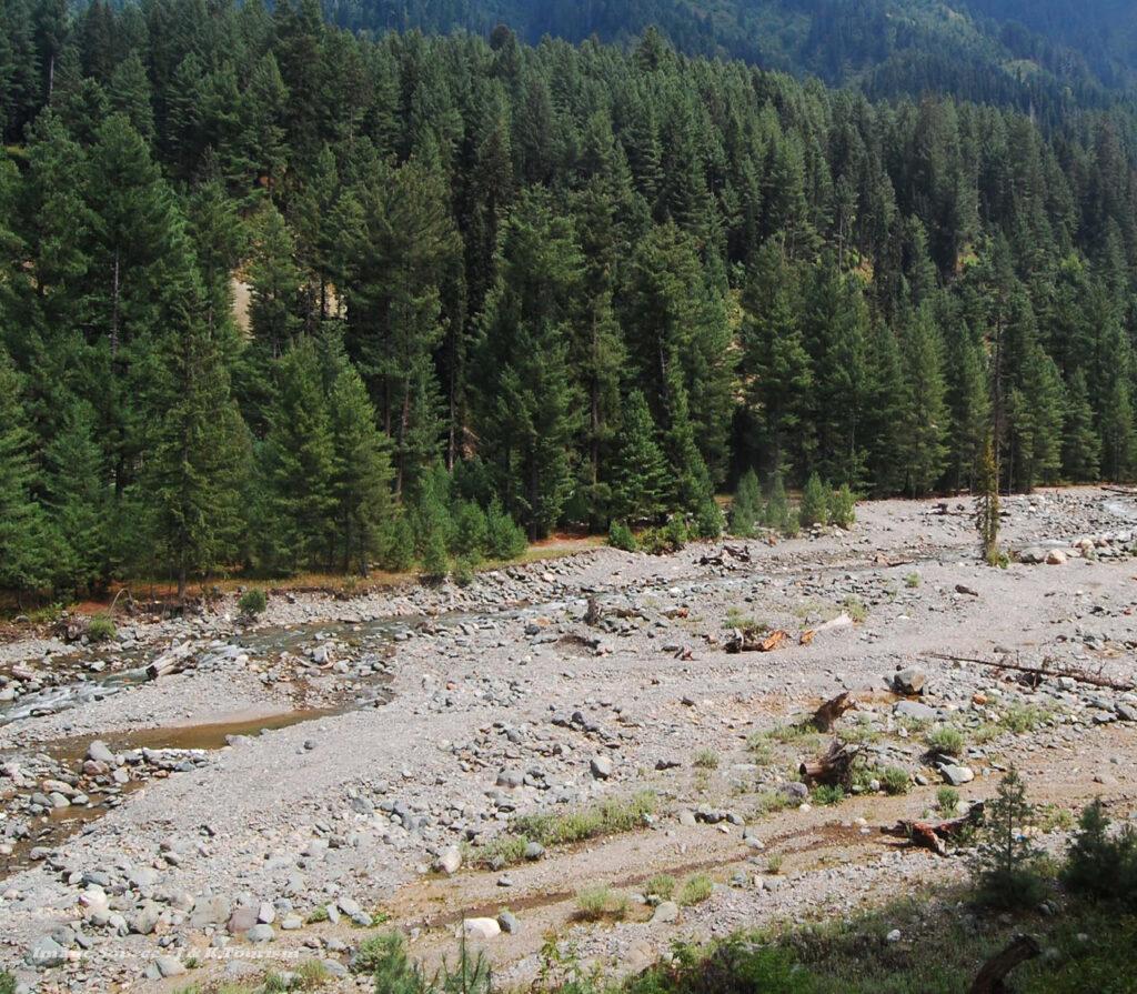 Drangyari: A Crown in Kashmir | Unexplored Tranquility